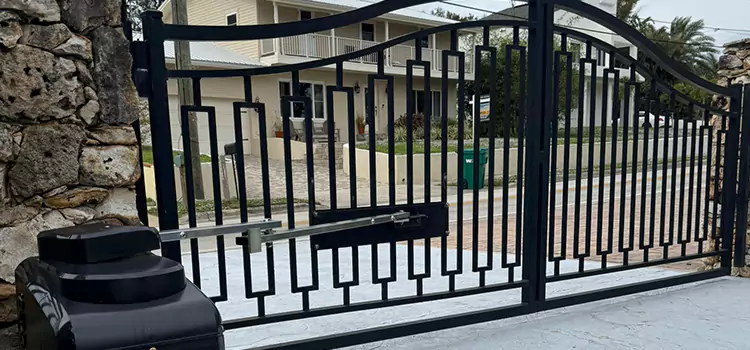 Swing Gate Opener with Keypad Oshkosh